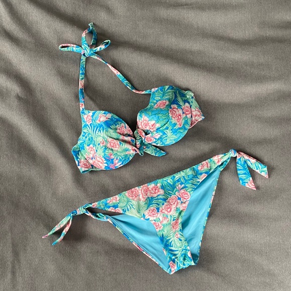 NWOT H&M bikini